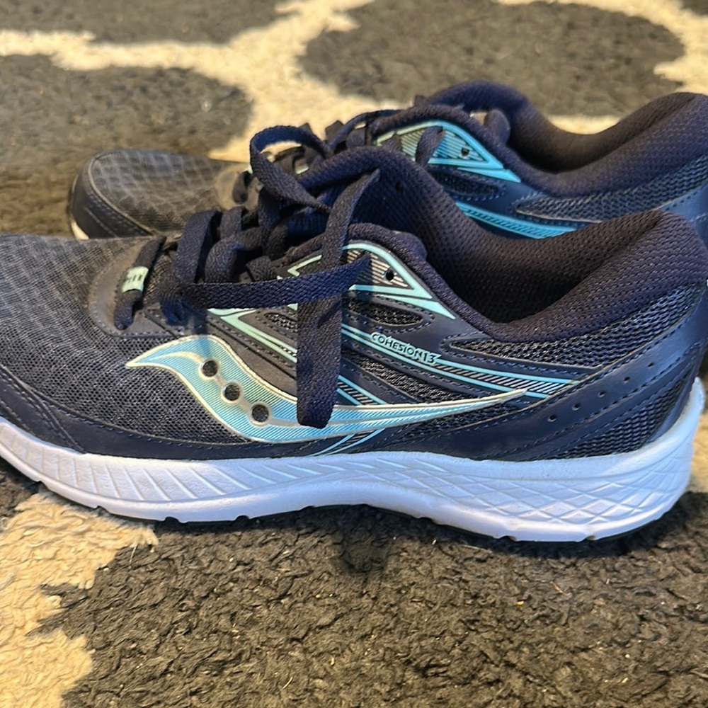 Saucony Blue and White Sneakers with Breathable Mesh